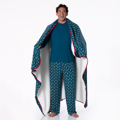 Kickee Pants Sherpa-Lined Throw Blanket: Peacock Nutcrackers