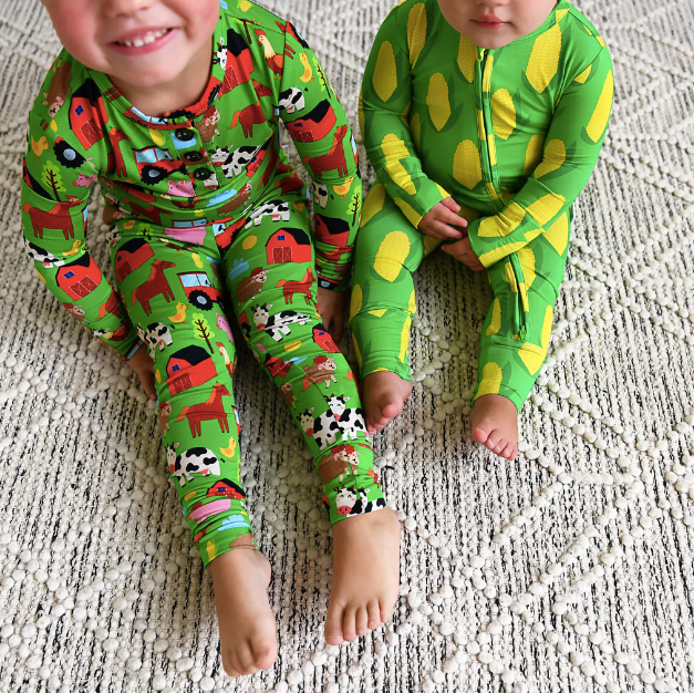 Gigi and Max Two Piece Pajama Set: Tanner