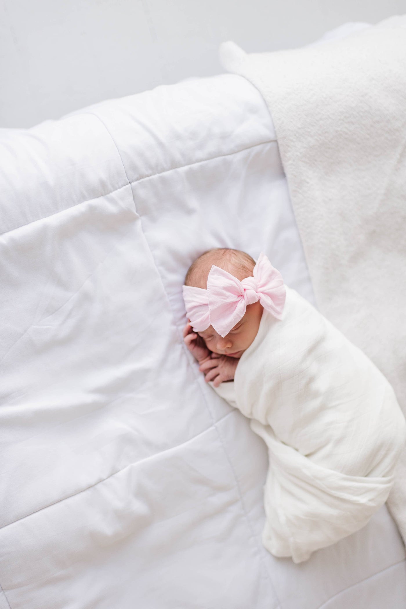 Baby Bling Bows The Knot Headwrap: Pink