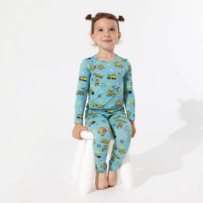 Bellabu Bear Pajama Set: Minions Bello Banana