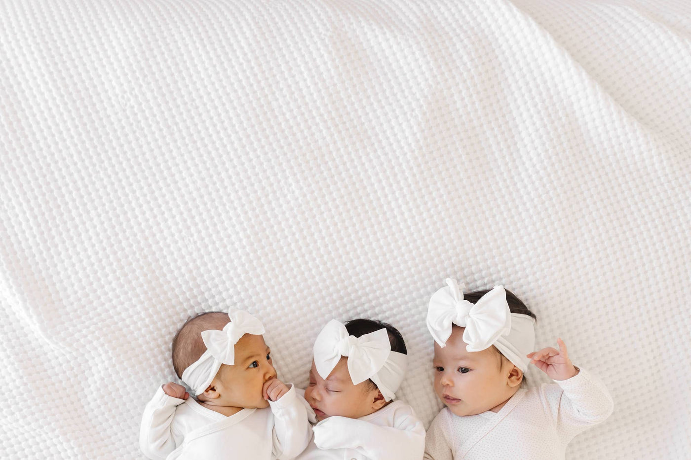 Baby Bling Bows The Knot Headwrap: White