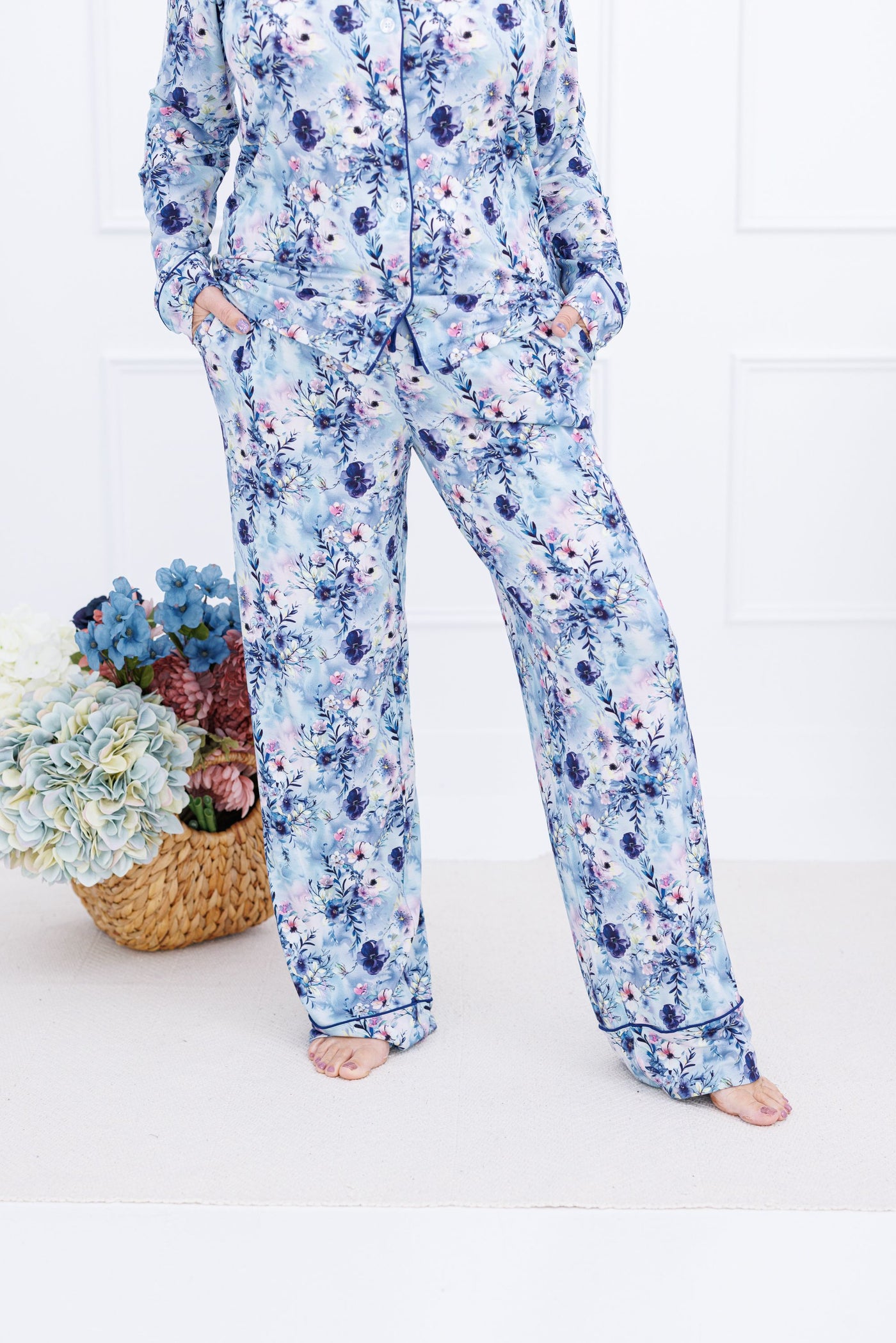 Birdie Bean Women's Lounge Set: Winter Floral