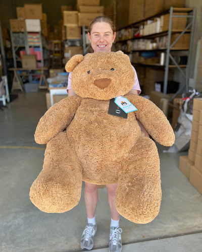 Jellycat: Gigantic Bartholomew Bear (38")